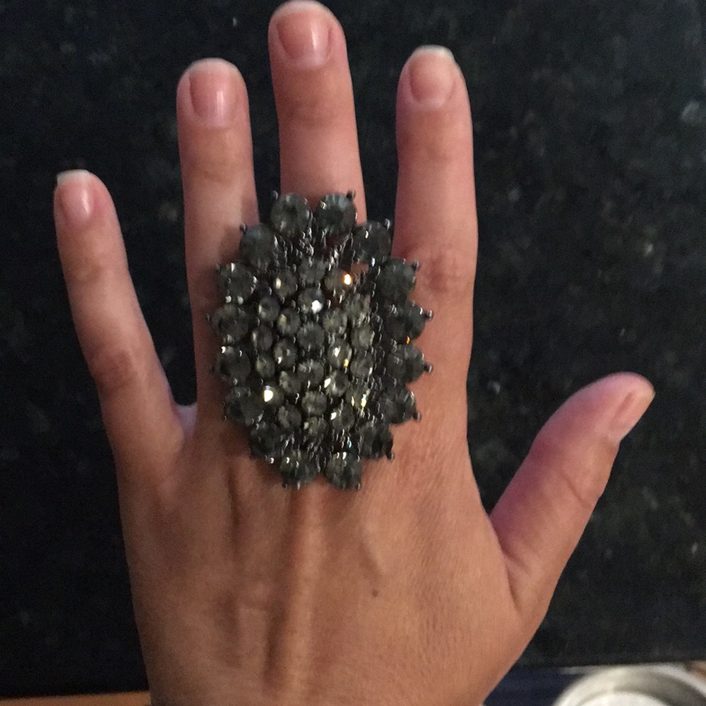 Ring - Picture 3 of 3